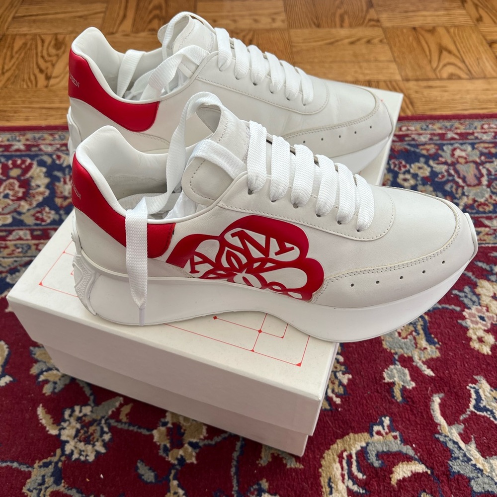 Alexander McQueen Sprint Runner Size 8 (41 EUR)